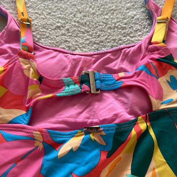 Anne Cole one-piece swim suit - Picture 6 of 8